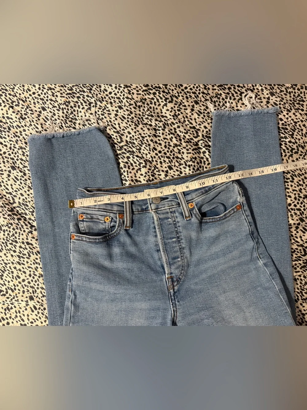 ✨Levi’s Wedgie Straight Jeans✨